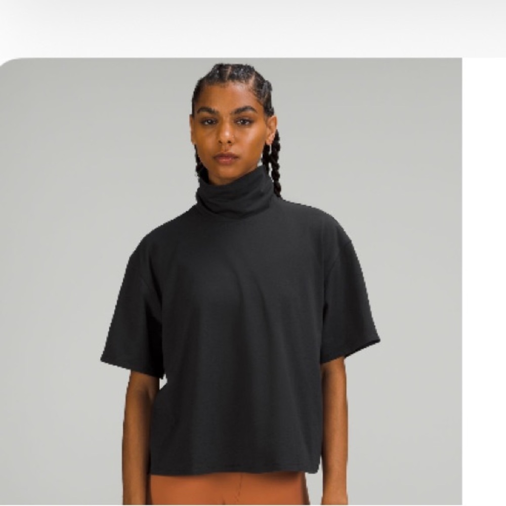 lululemon athletica Black Crop Top